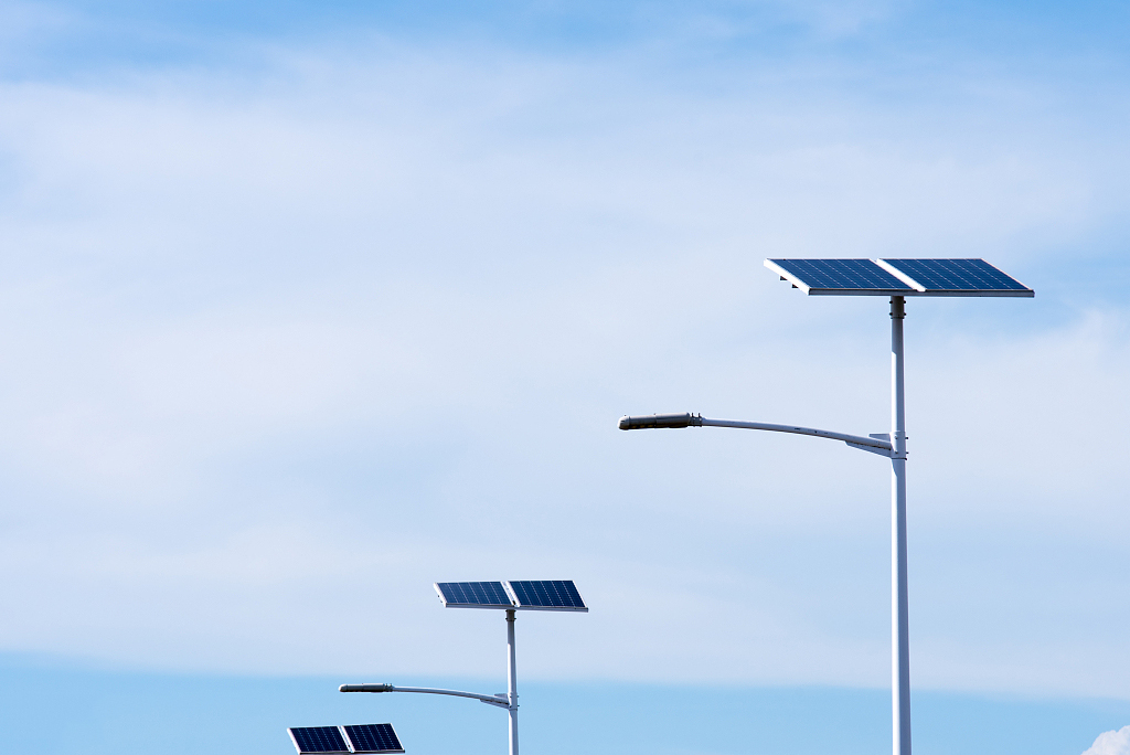 The composition of solar street light system and its advantages